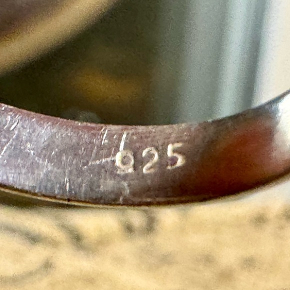 Moldavite and sterling silver ring - Picture 12 of 16